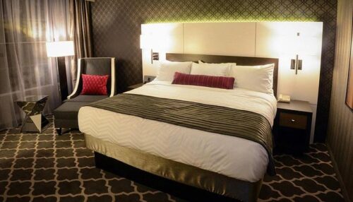 How To Be A Gracious Guest At A Motel